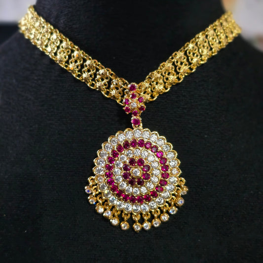 Patta chain with round white red mossanite stones aatil. Not 916 gold .Code 909