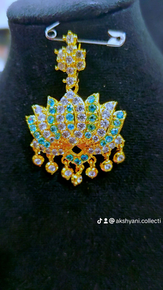 Aqua blue and white mossanite  stones aatil. Not 916 gold. Code 890