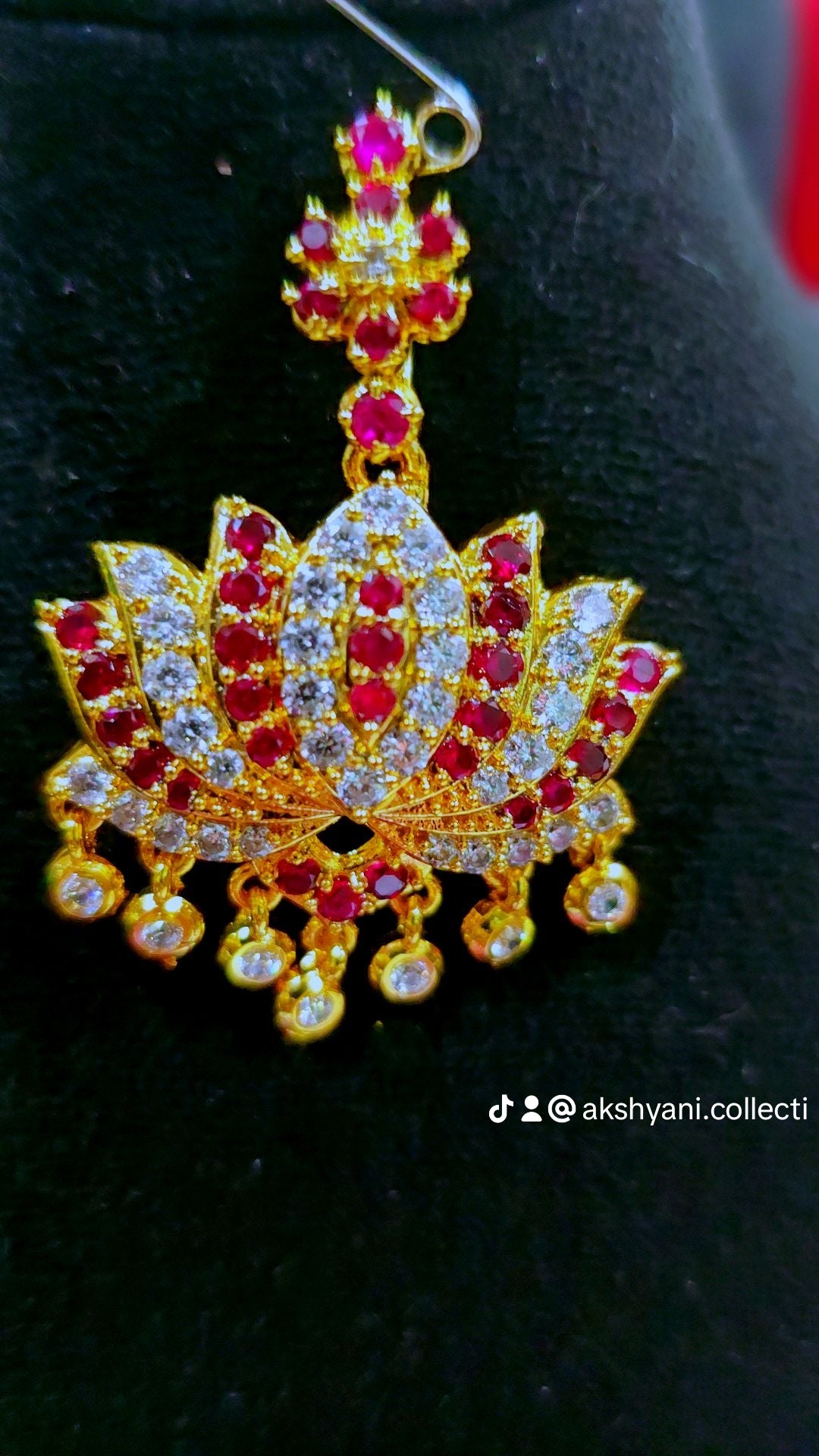 Red and white Lotus aatil. 1.3 inch.Not 916 gold.Code 732