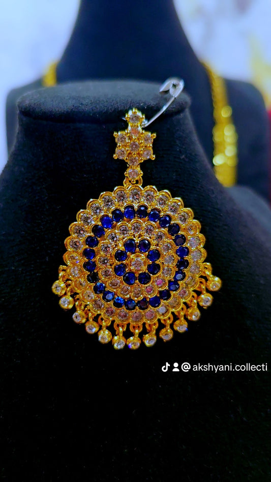 Navy blue and white mossanite stones aatil.Not 917 gold. Code 899.