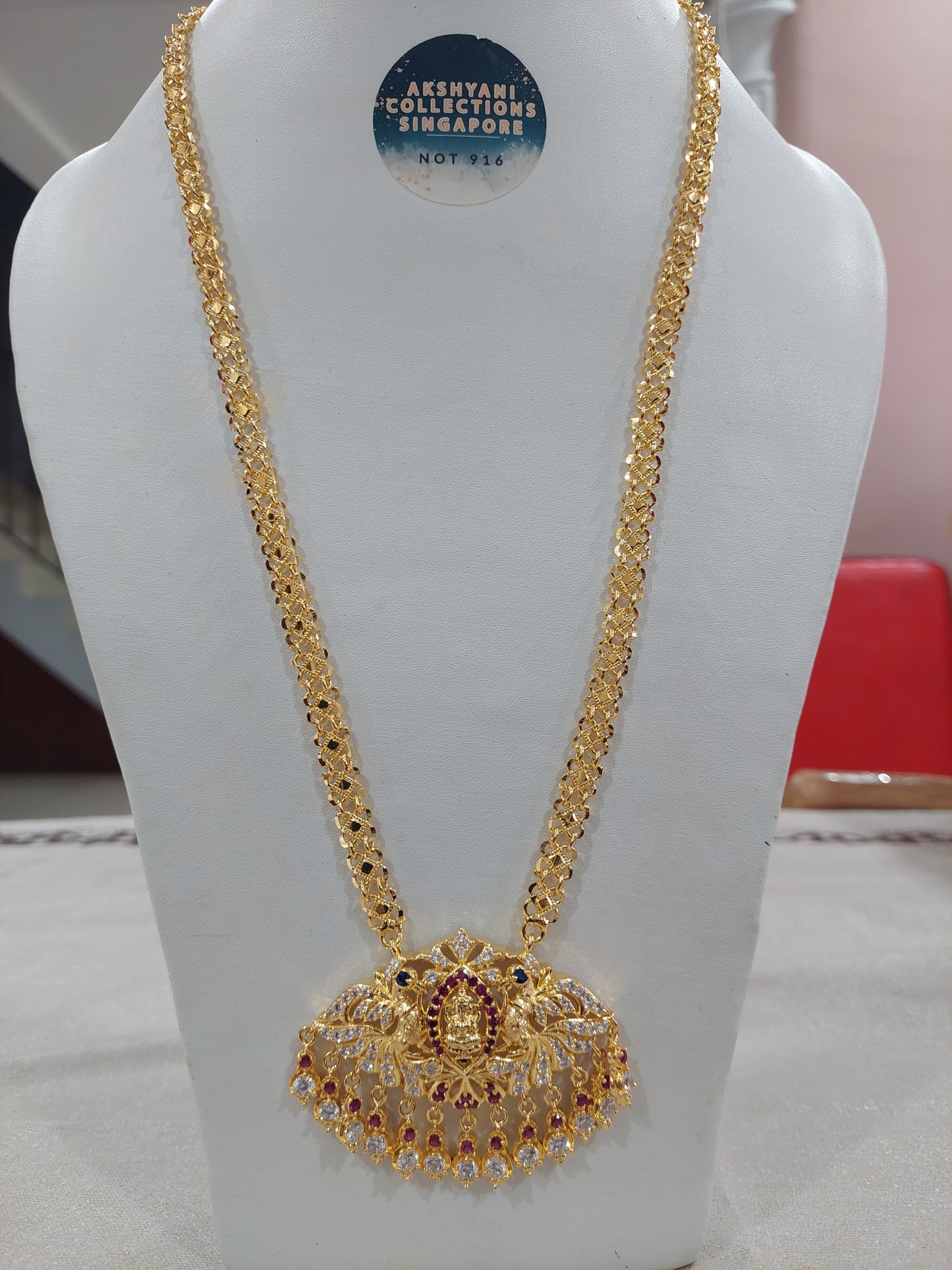 Mahalakshimi code 888E. Not 916 gold. 28 inches in length. No soap no perfume no chemical to be in contact with chain. Function wear