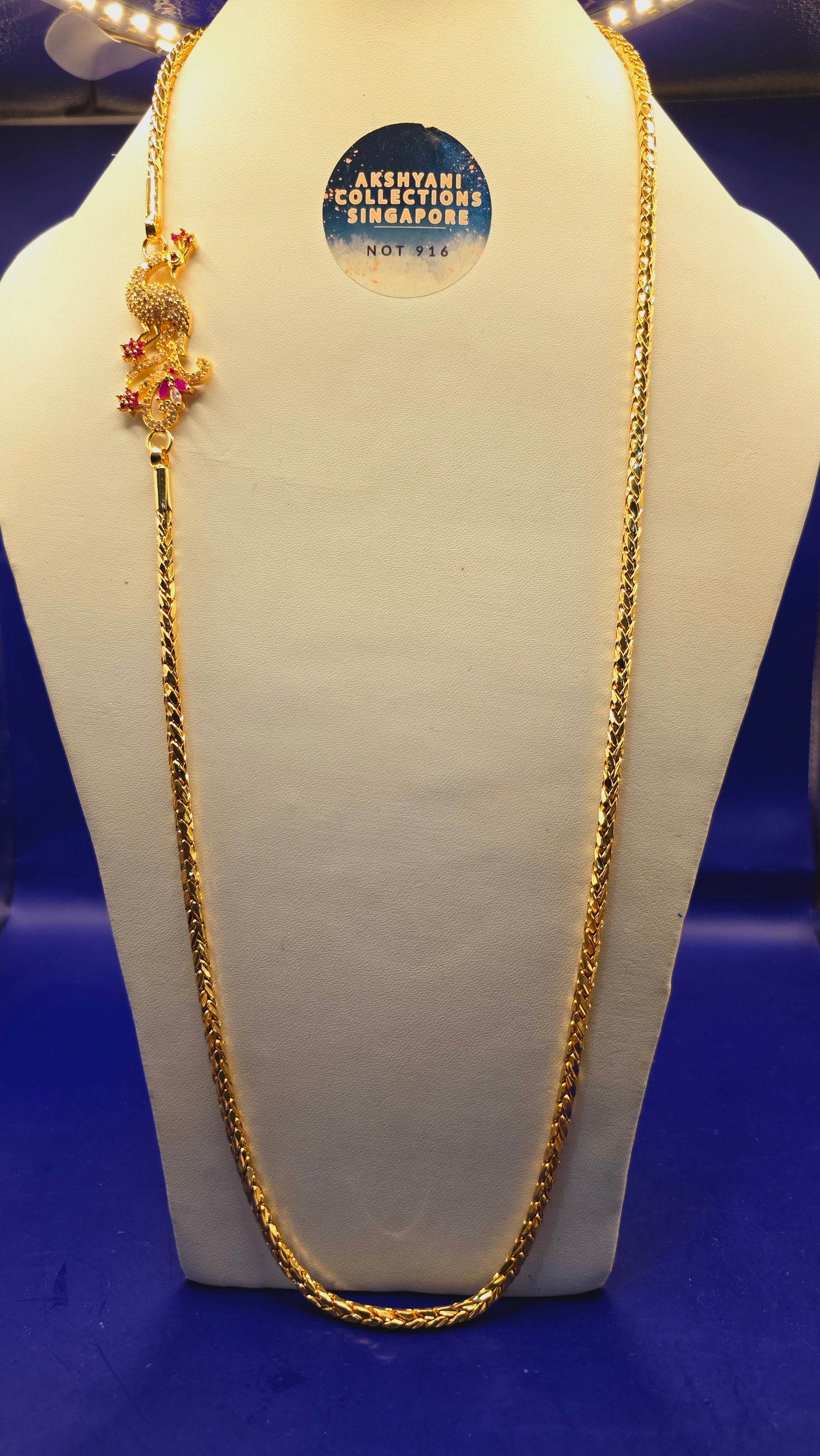 1 layer mugappu chain. 30 inches .6 pawn thickness. Function wear. Code 9865