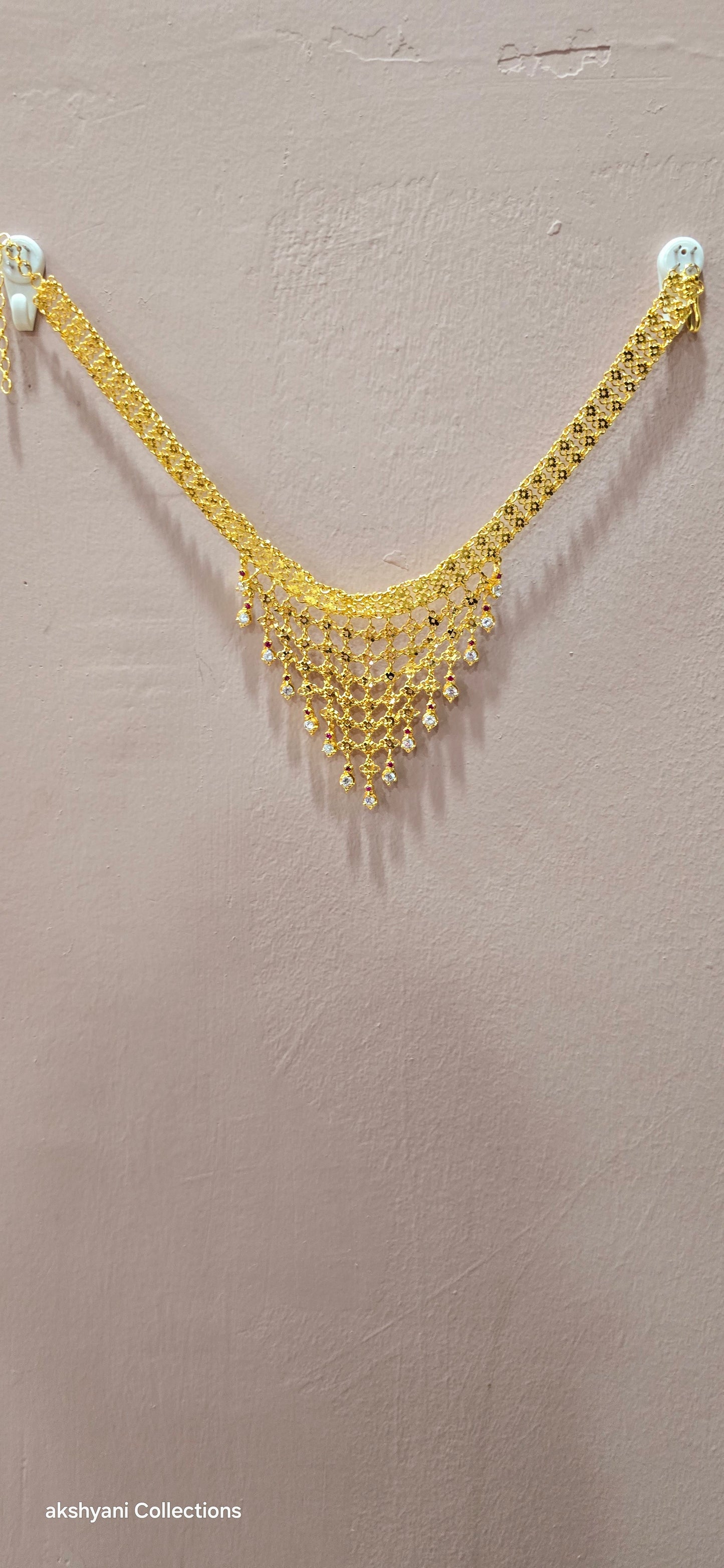 Choker set. Not 916 gold. Length up to 18 inches ( adjustable rings)