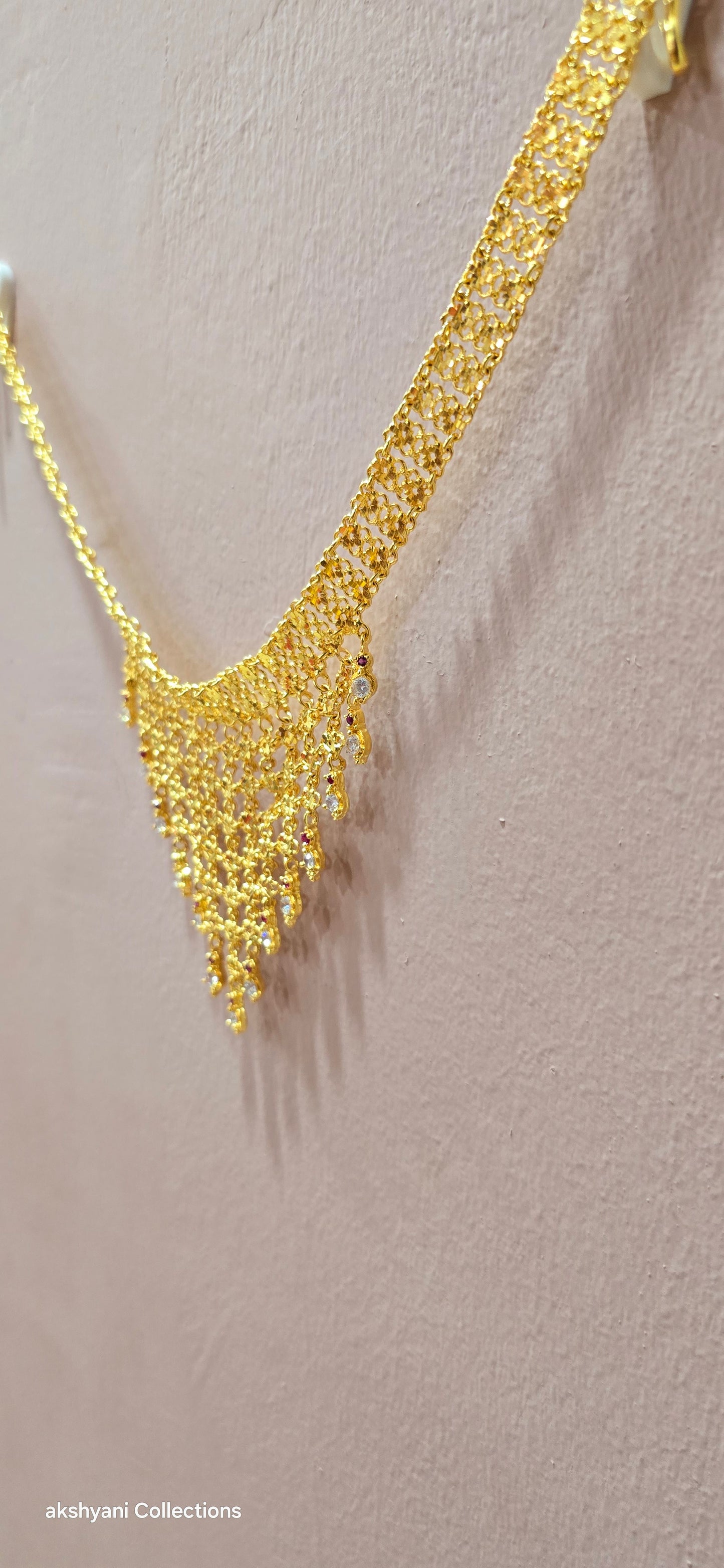 Choker set. Not 916 gold. Length up to 18 inches ( adjustable rings)