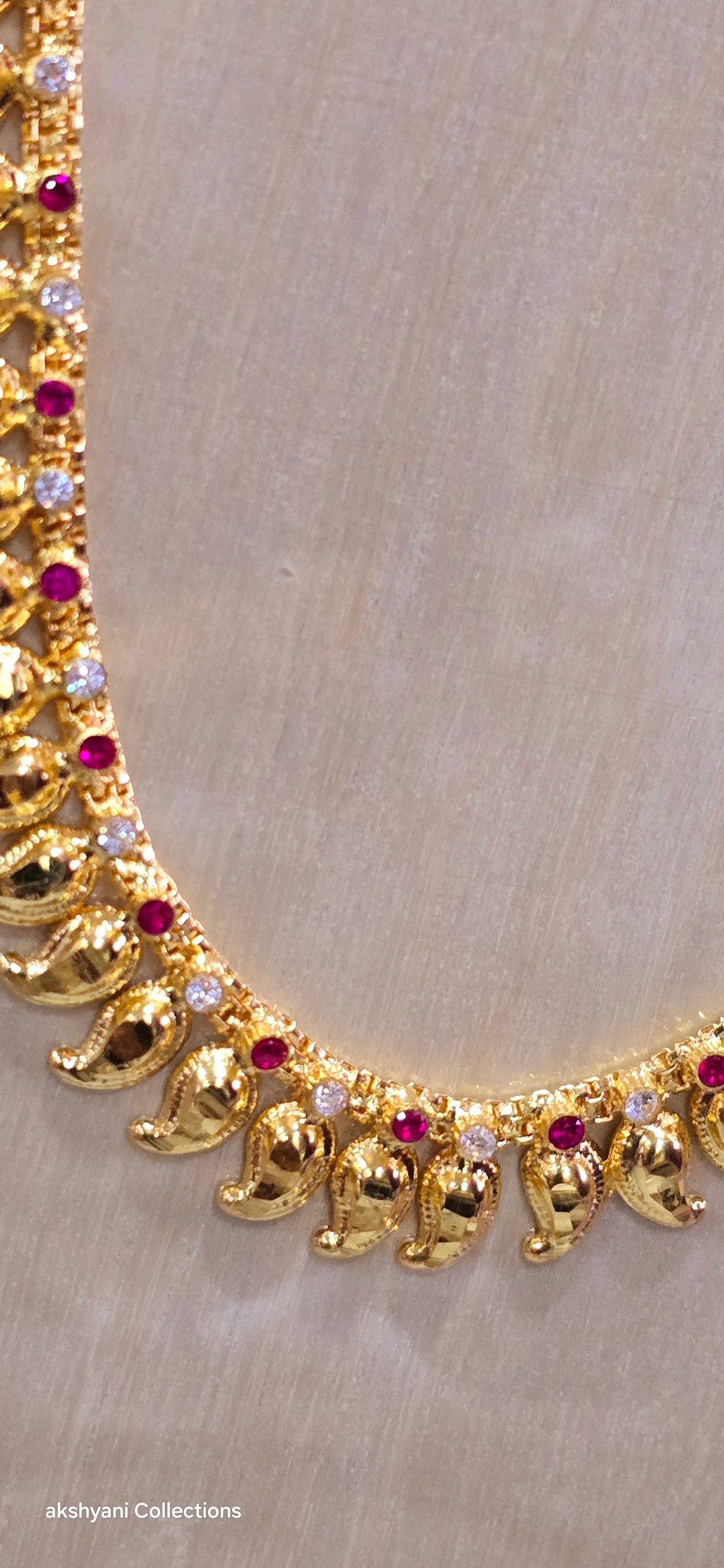 28 inches length mango chain.Not 916 gold. In stock