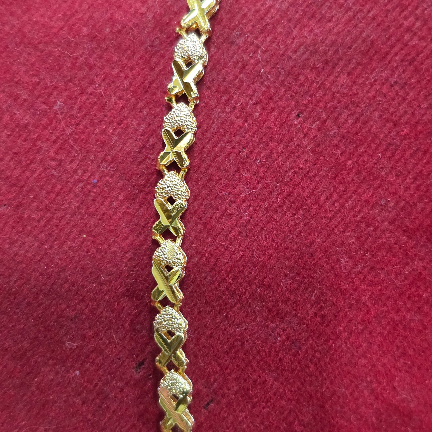 Daily wear 17 inches star cut chain .Not 916 gold. Code 991