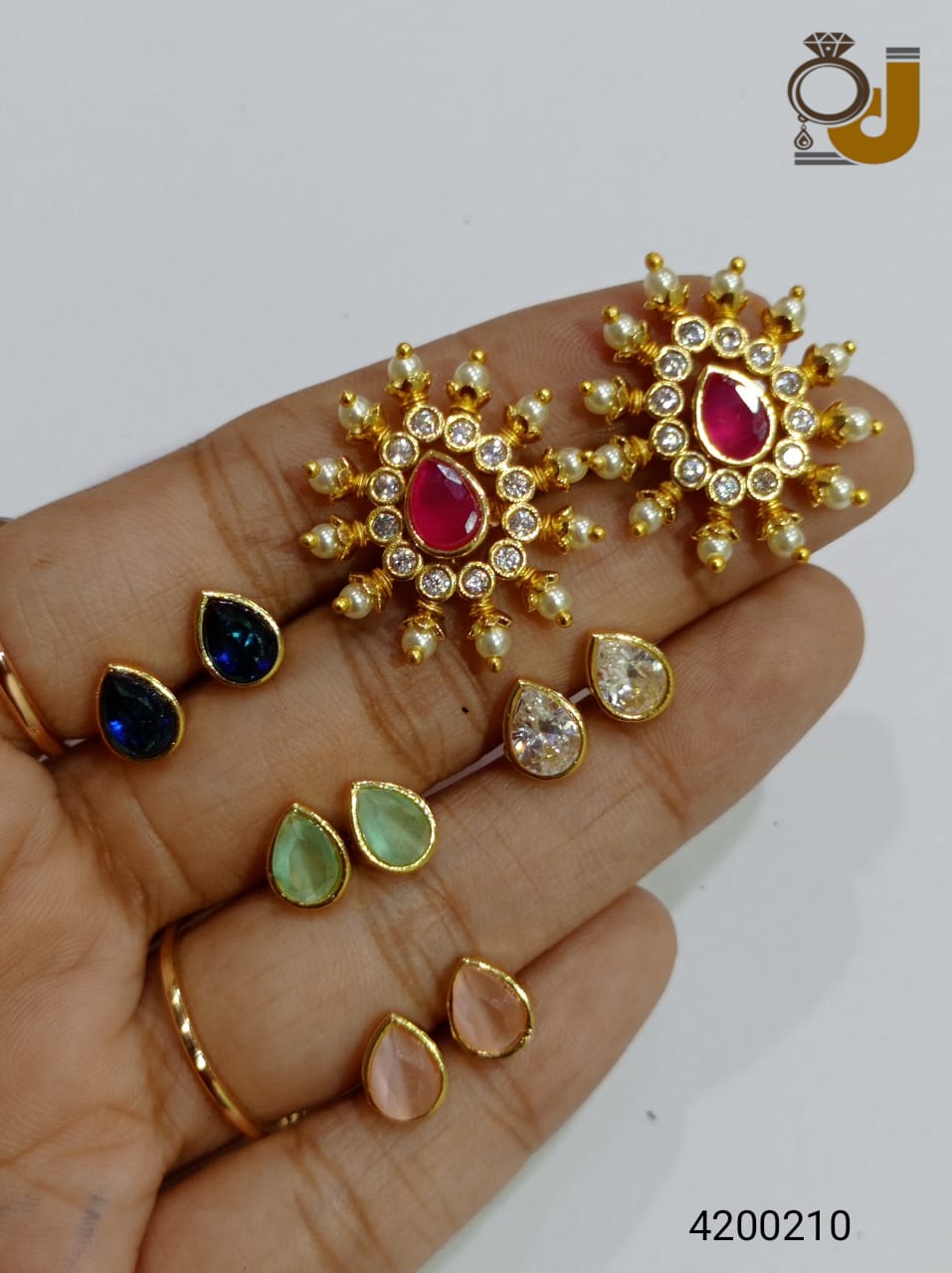 Exchangeable earrings not 916