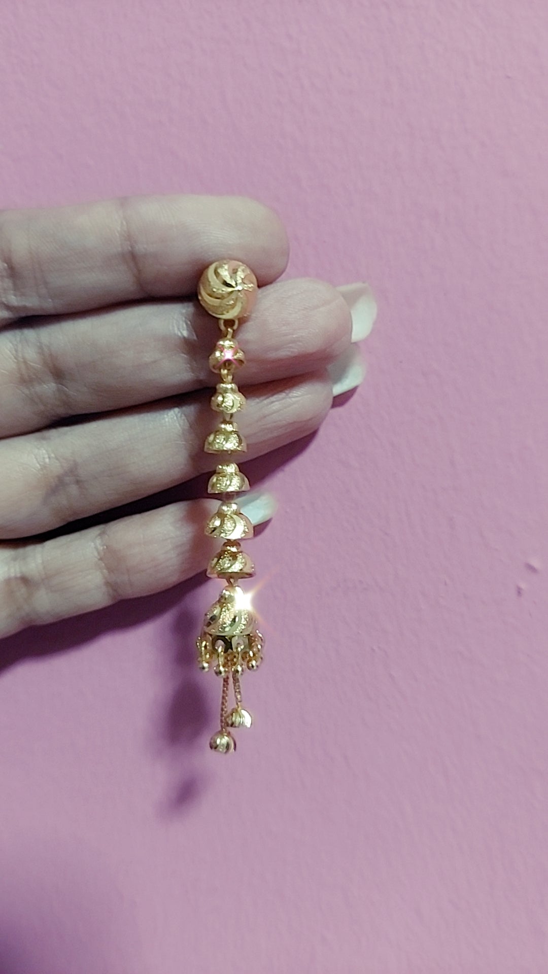 Earrings galore not 916. Code 081177