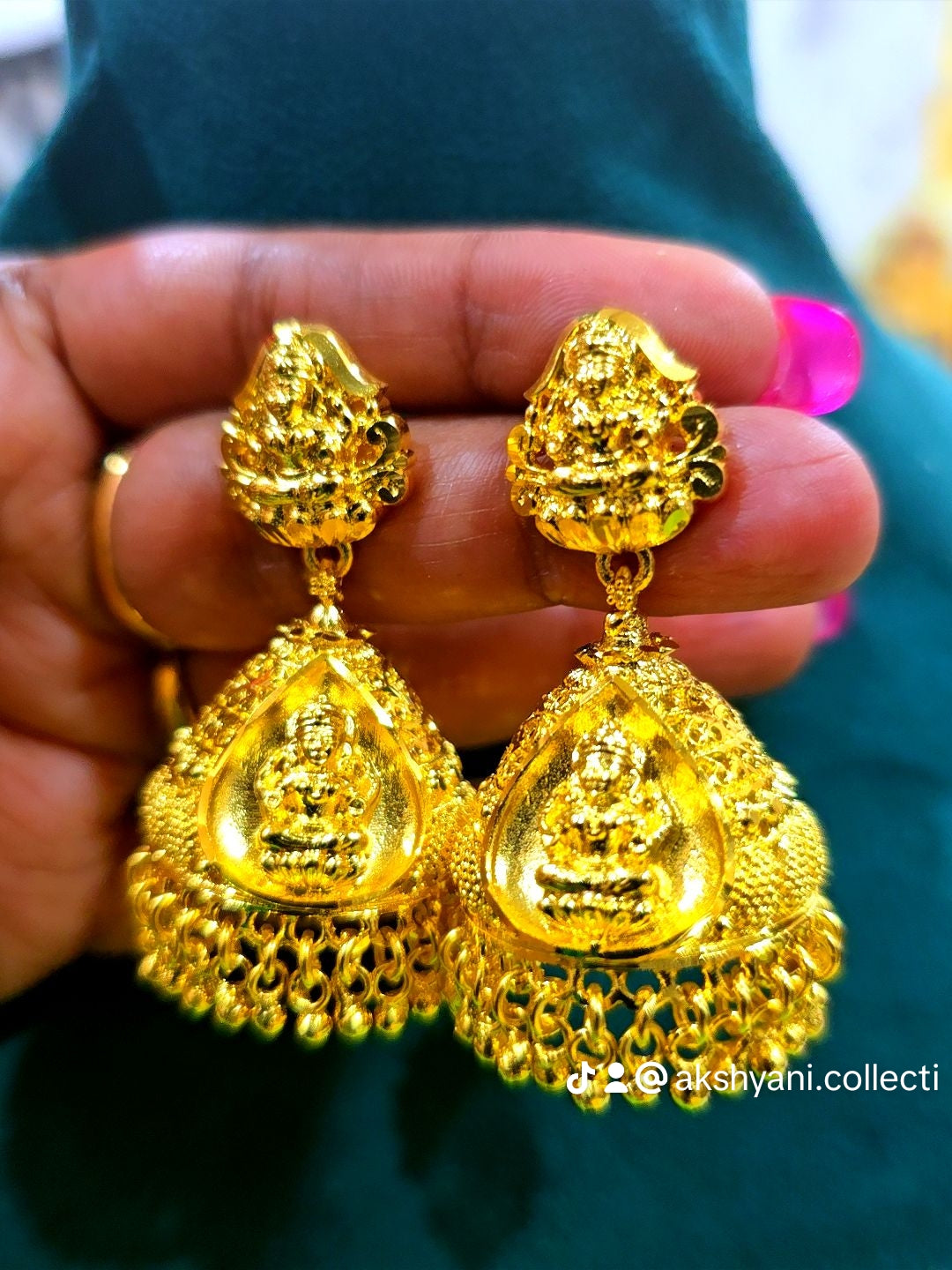 Indian screw mahalakshimi jhumuki. NOT 916 GOLD. CODE 8880B