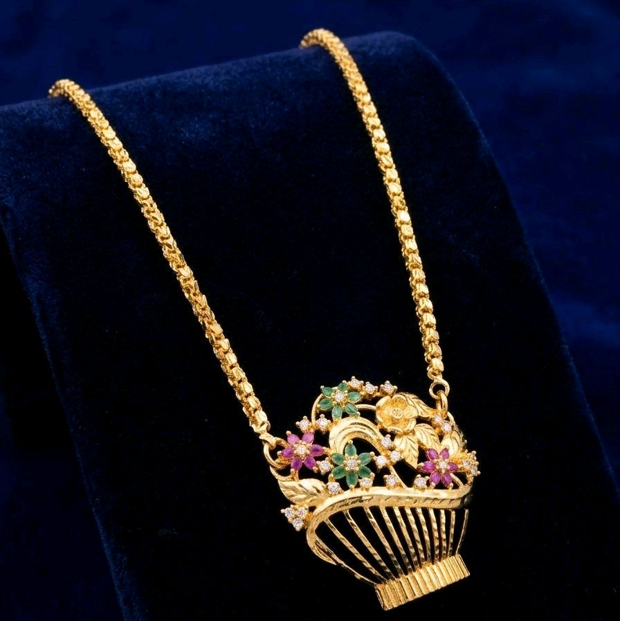28 inches flower brooch pendent with chain. Function wear type of jewellery. Code B099