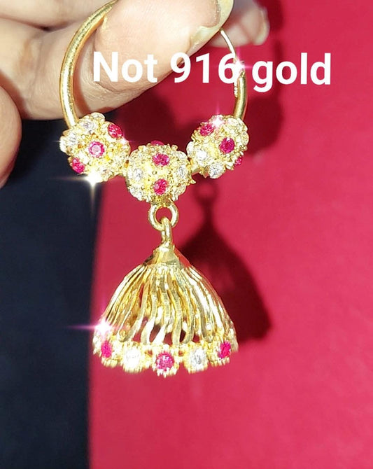 Loop earrings Red & white stones. NOT 916 GOLD. CODE 666A.