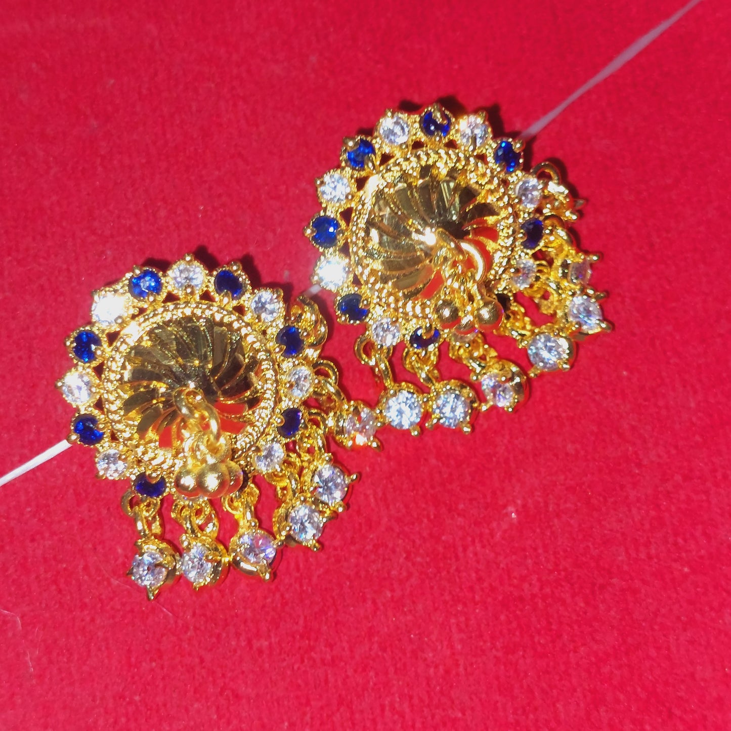 Navy blue and white mossanite stones earrings. Not 916 gold