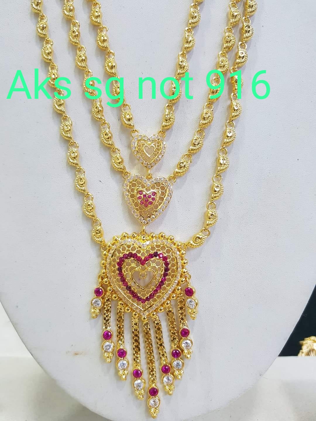 3 layer parupu chain with heart pendent