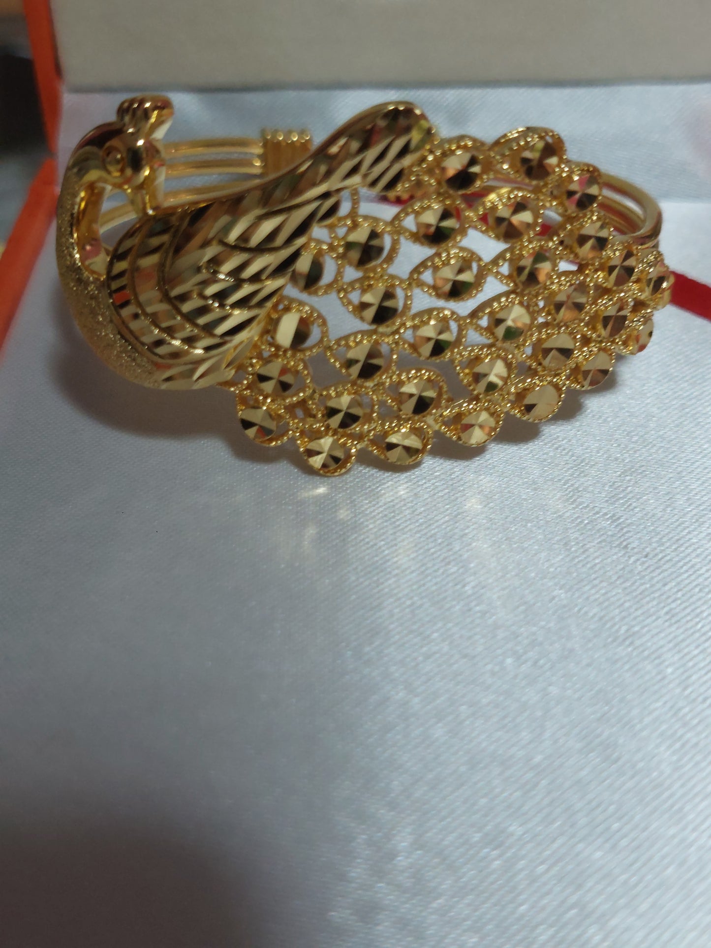 . Adjustable Peacock bangle  not 916 gold. A432