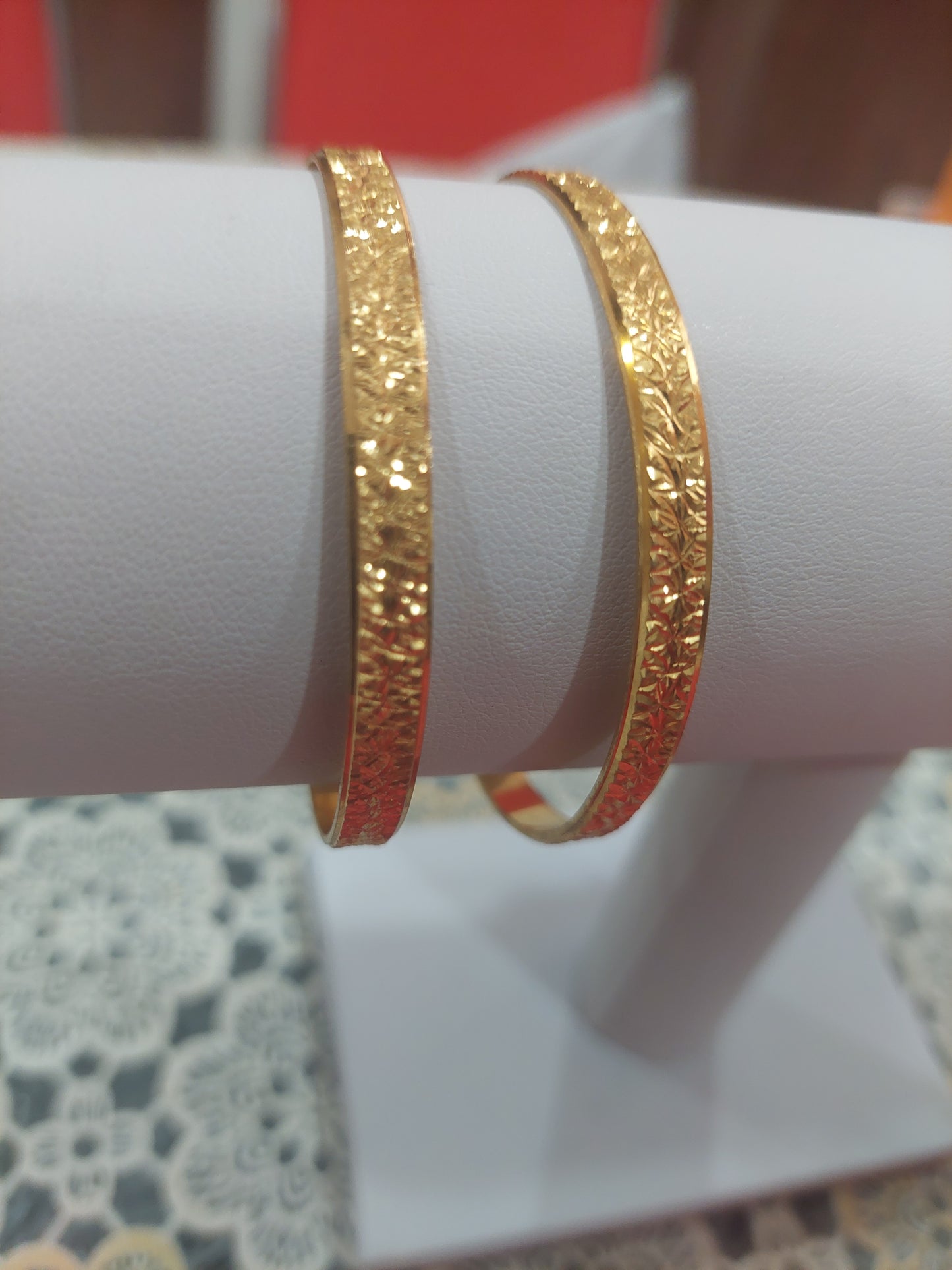 Code 699 1 pair of bangles. Not 916 gold.