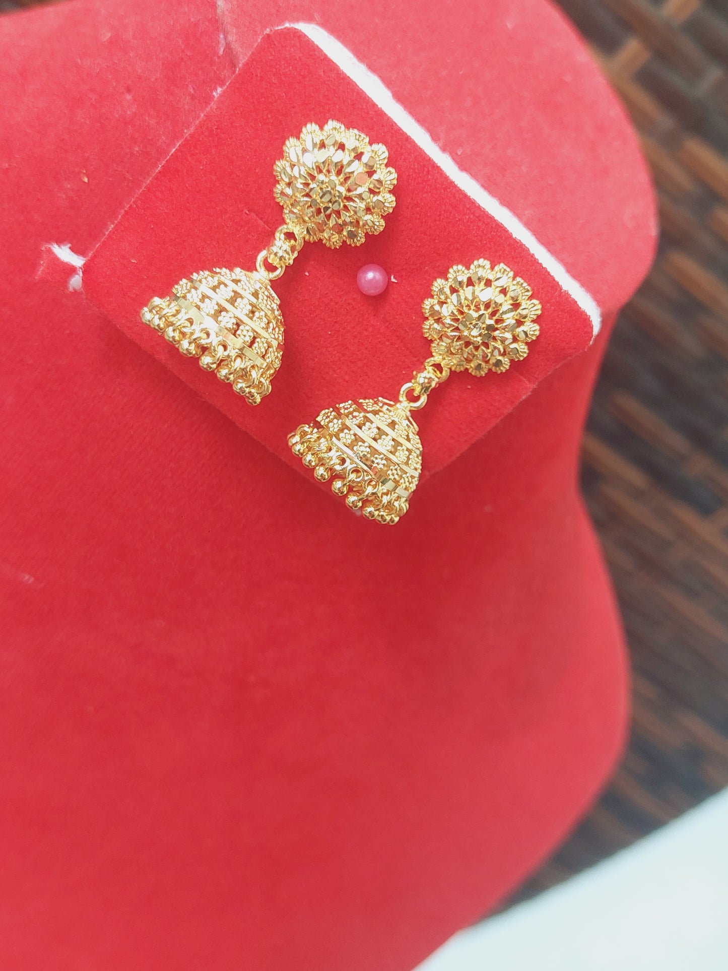 Code 675A cz cut jhumuki earrings ( not 916 gold) Indian screw thiruvani)