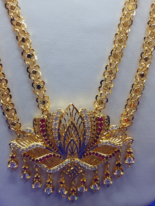 2 layer lotus maalai. Code 599A. Not 916 gold. Function wear.