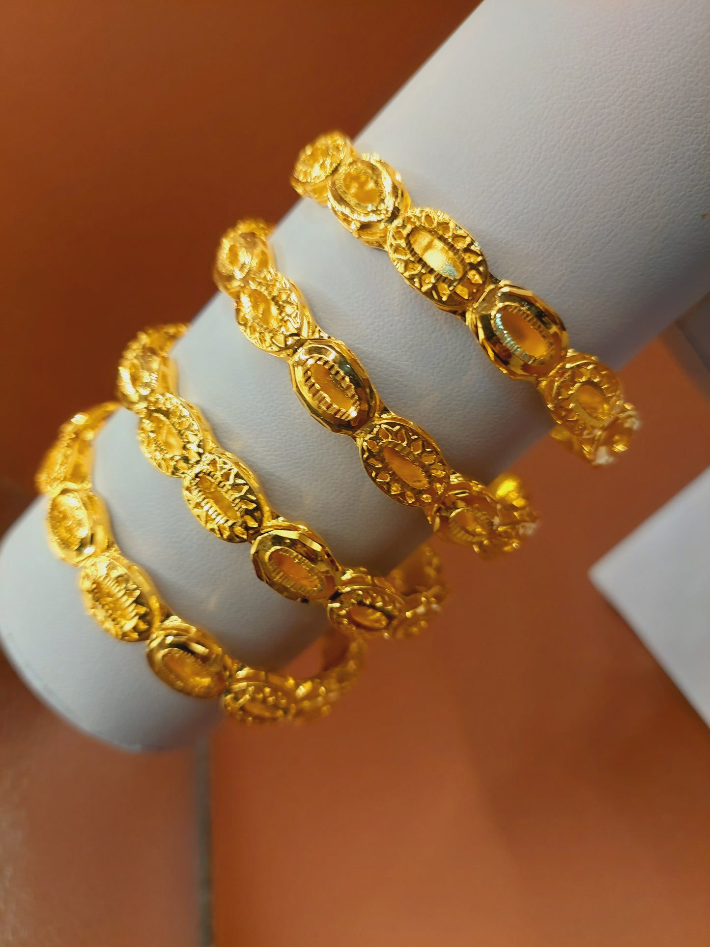 Code 885A. 4 pc Bangles ( 2.4).