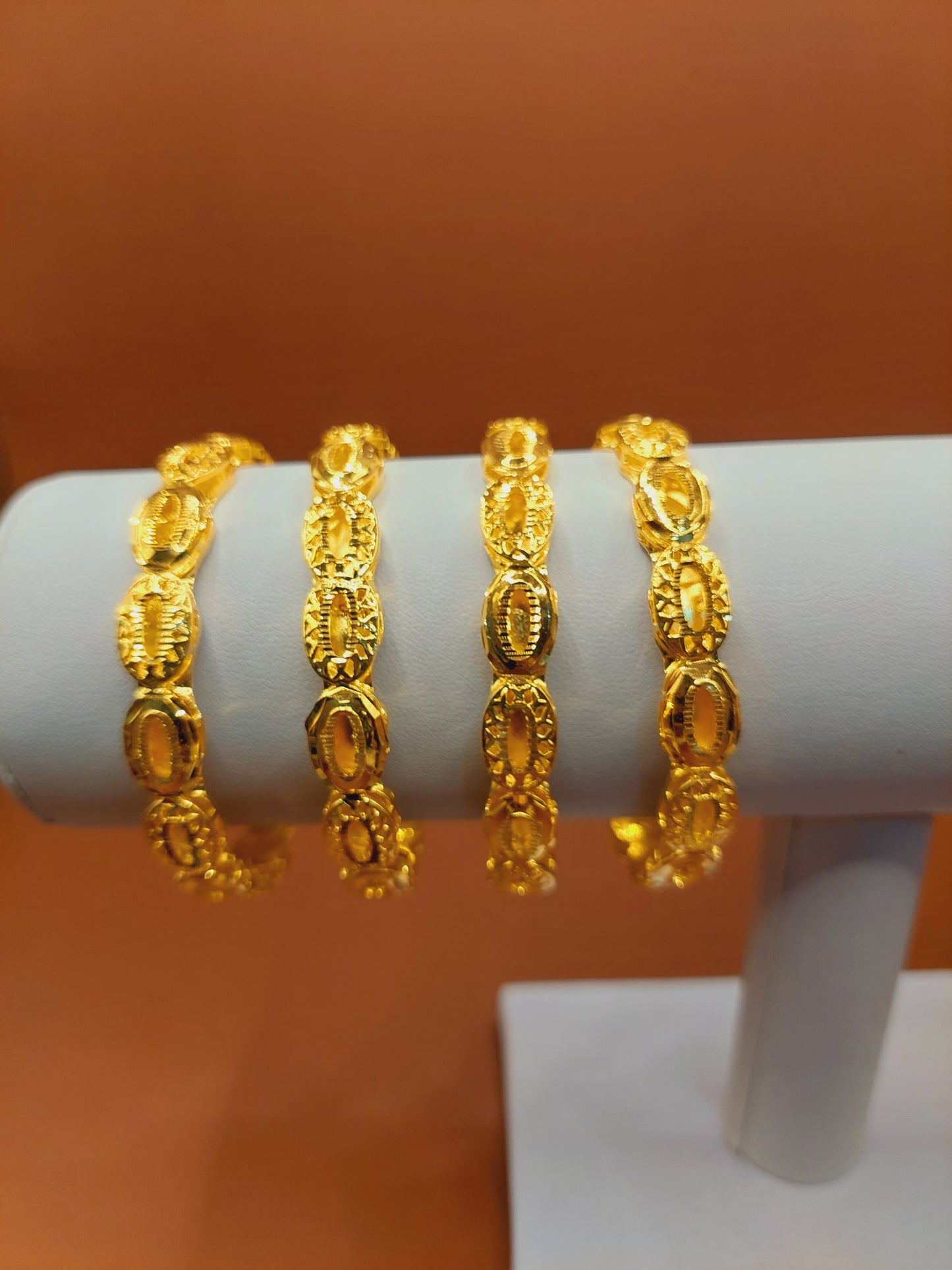 Code 885A. 4 pc Bangles ( 2.4).