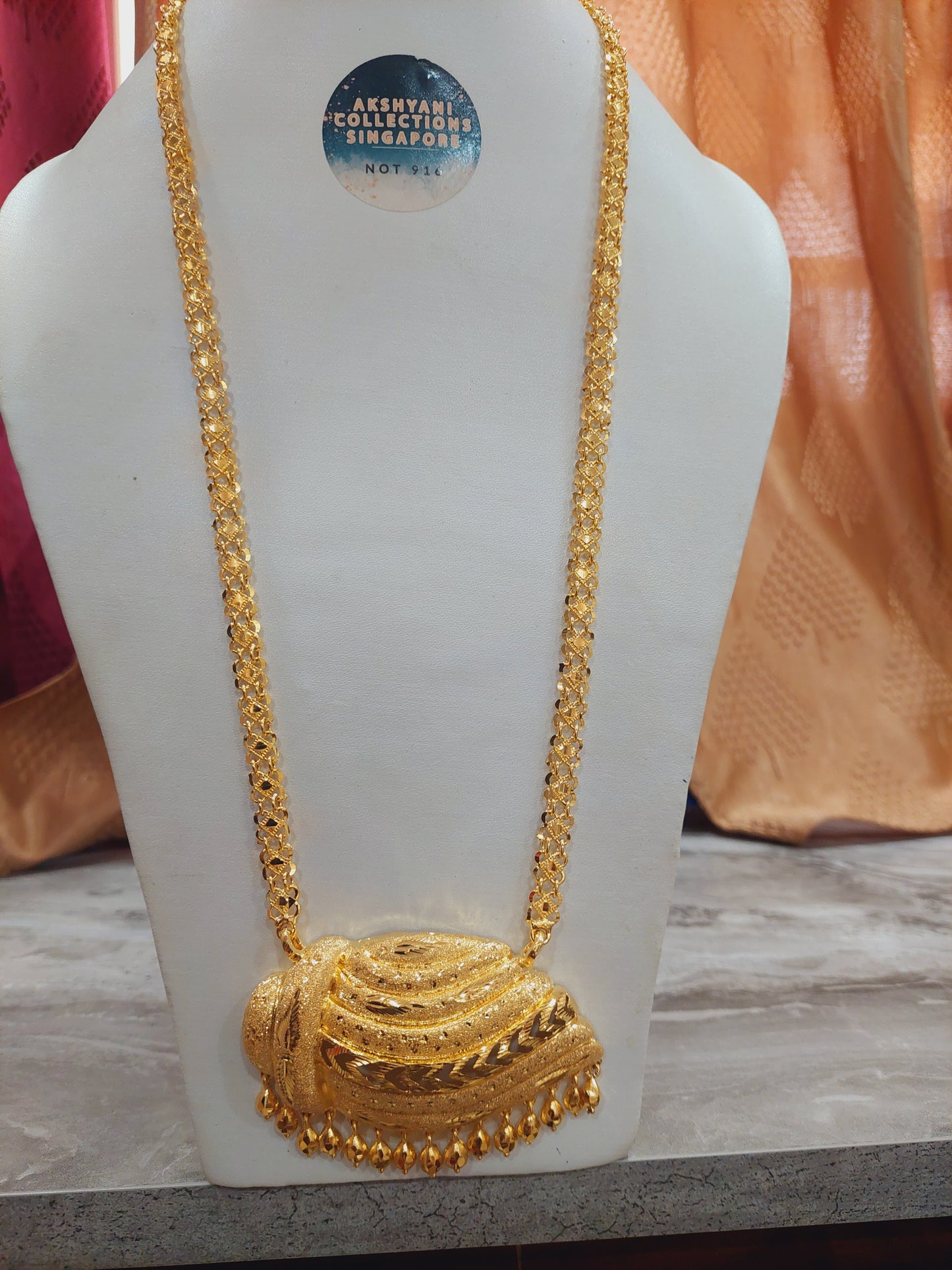 Sangu chain code 6678. Not 916 gold. Full chain. 28 inches length.