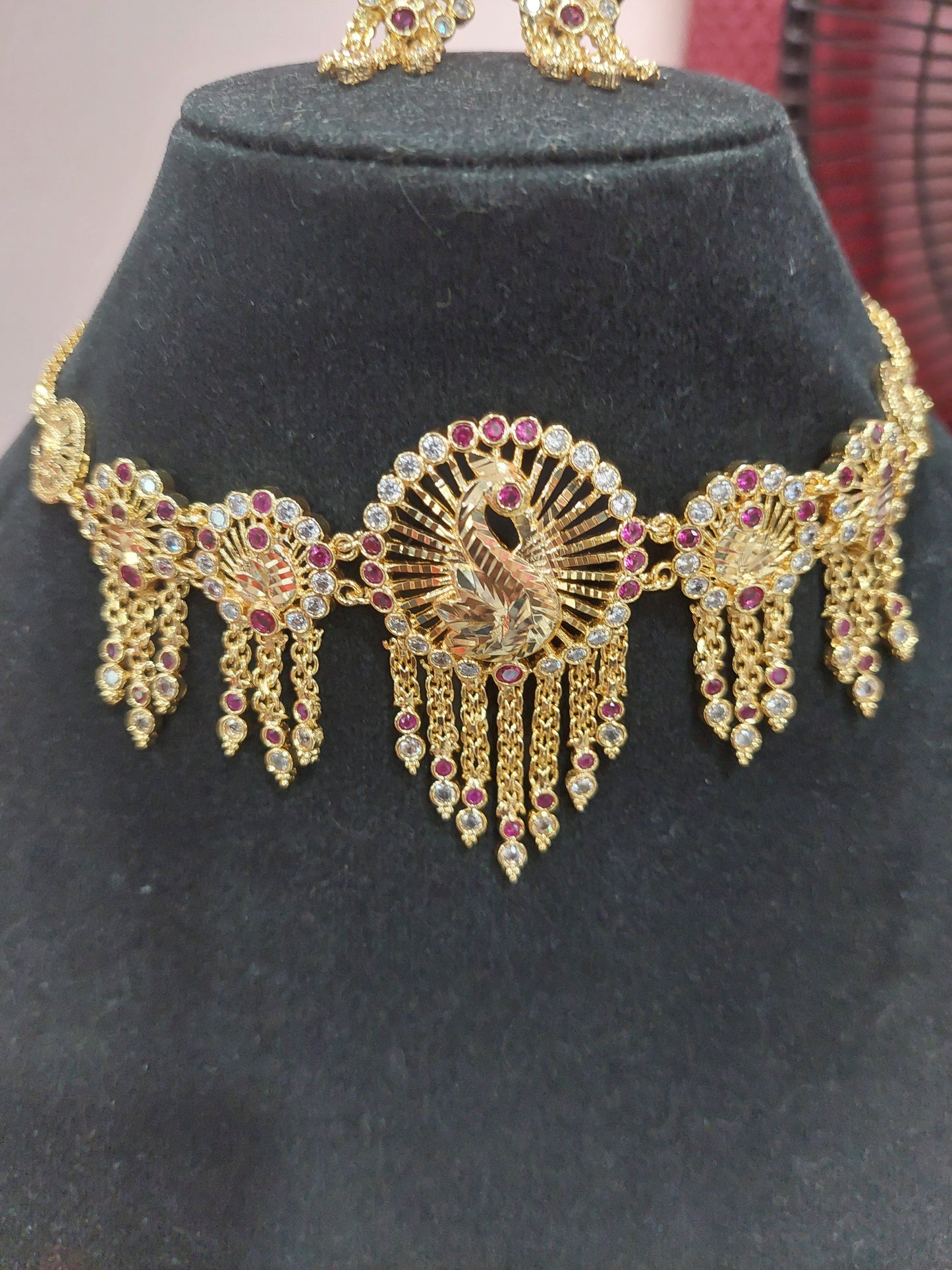 Microplating peacock necklace with pair of earrings. Not 916