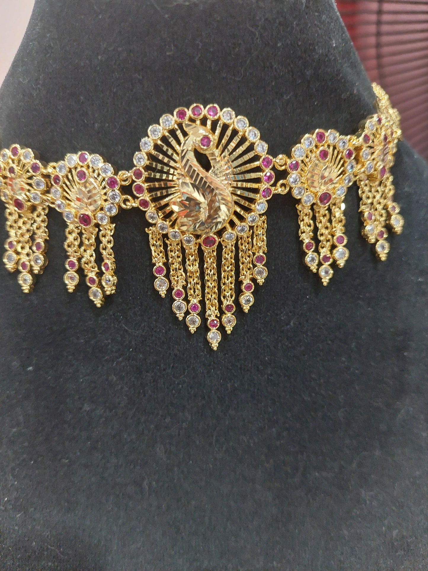 Microplating peacock necklace with pair of earrings. Not 916