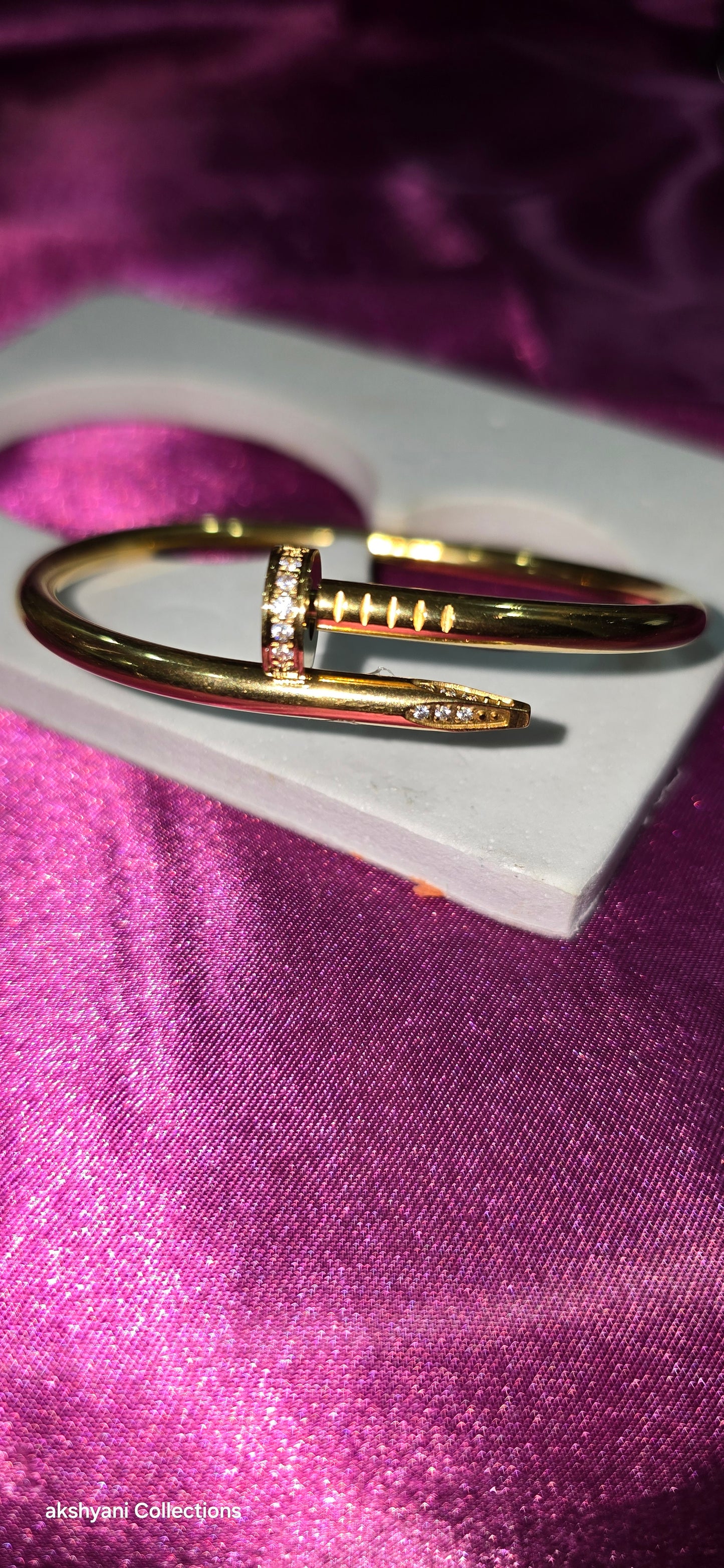 Stainless steel adjustable bangle 1 piece