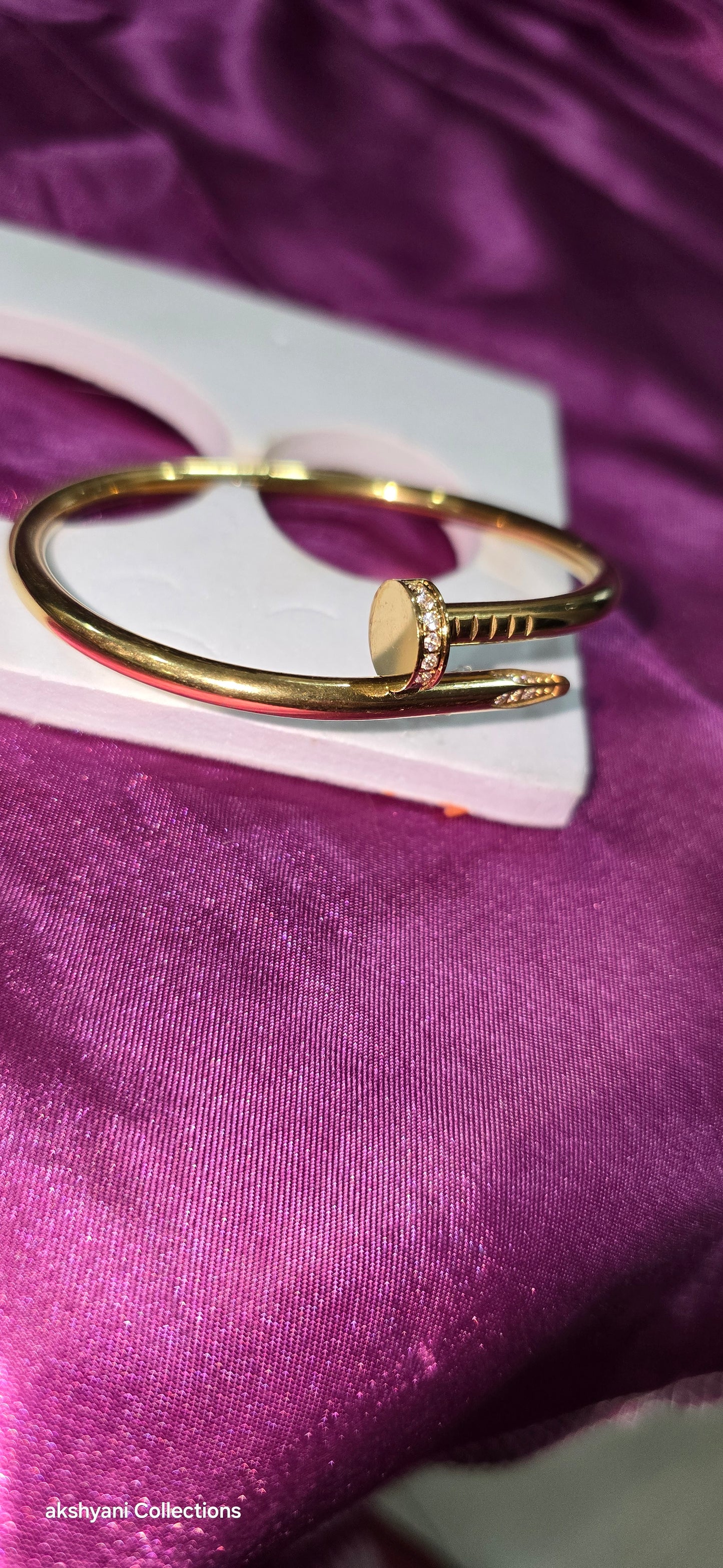 Stainless steel adjustable bangle 1 piece