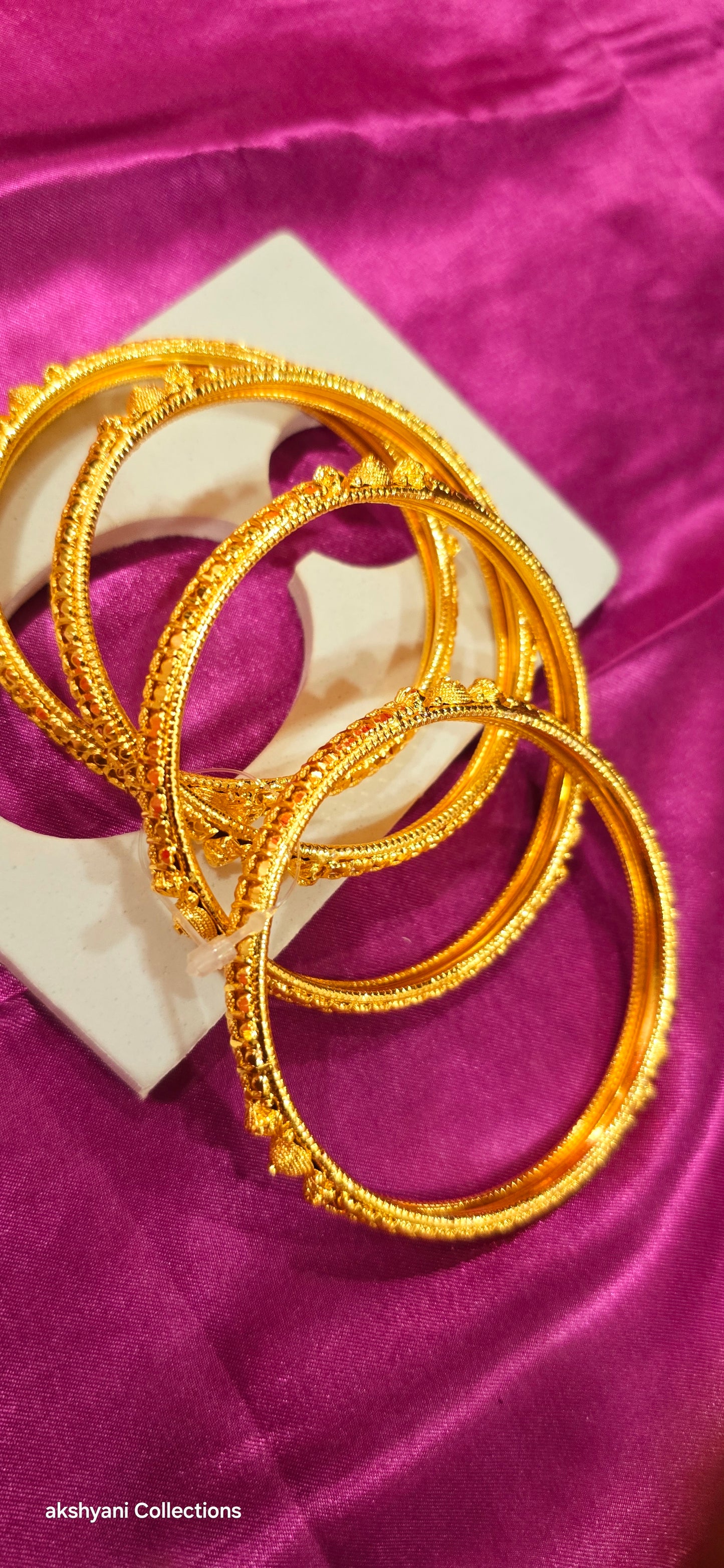 4 piece bangle .not 916 gold .Functionwear type .code 0432