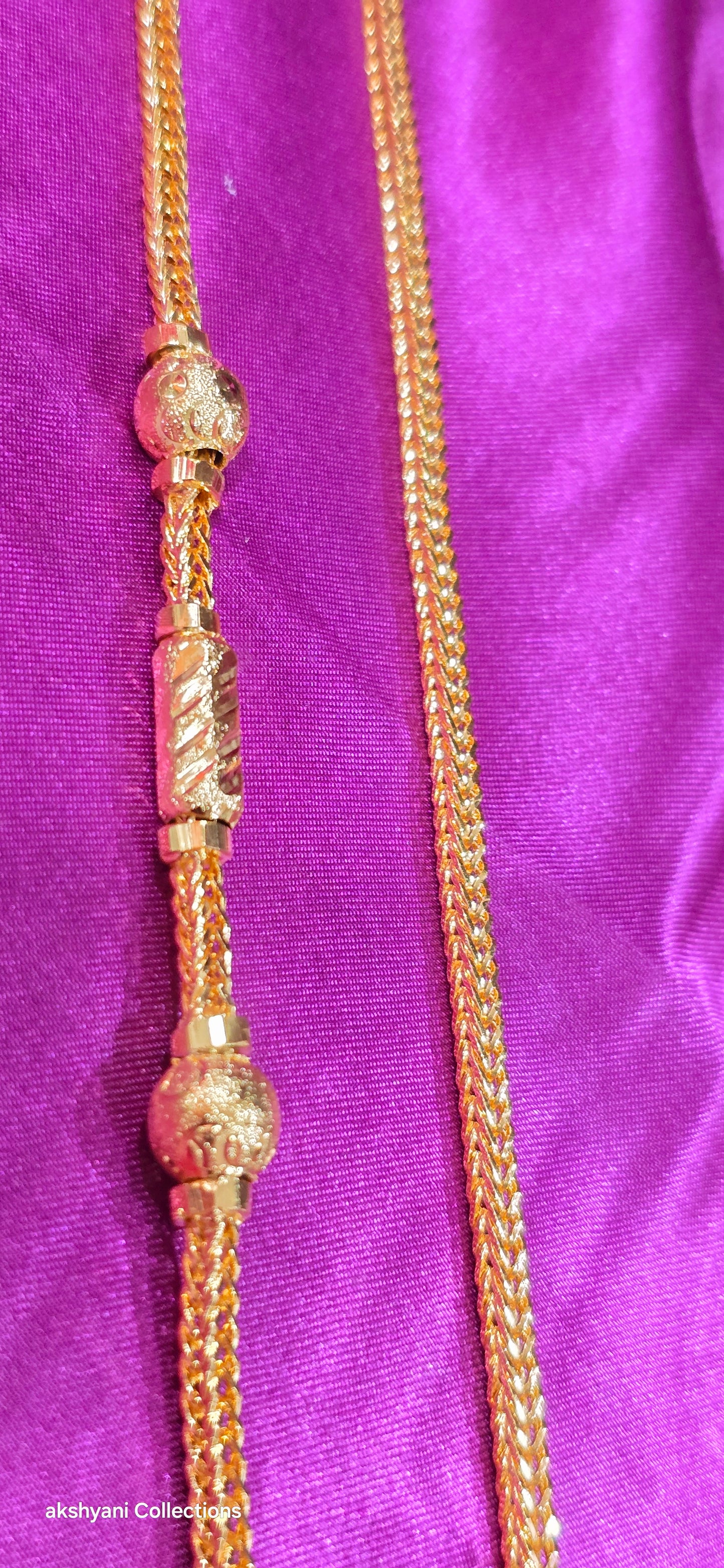 Daily wear thalikodi . 4 pawn thickness.  Not 916 gold.  Box type chain