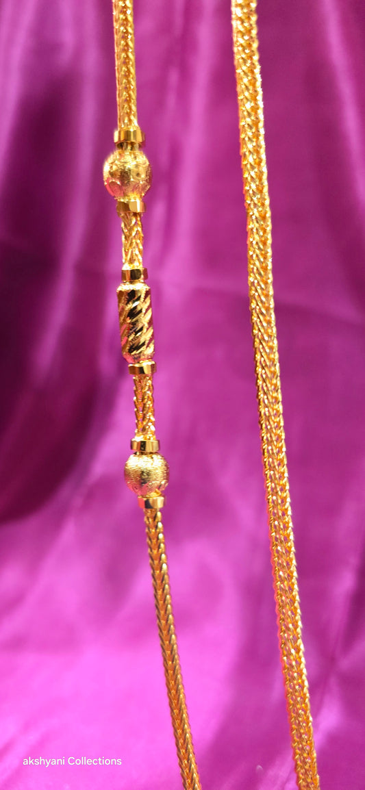 Daily wear thalikodi . 4 pawn thickness.  Not 916 gold.  Box type chain