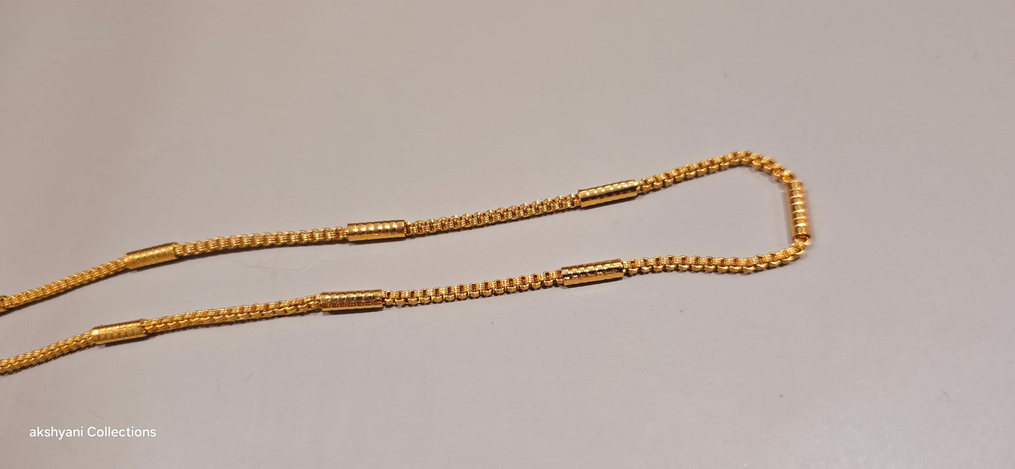 Not 916 gold. Daily wear chain. Code 7432. Length 26 inches. Not suitable for shower.