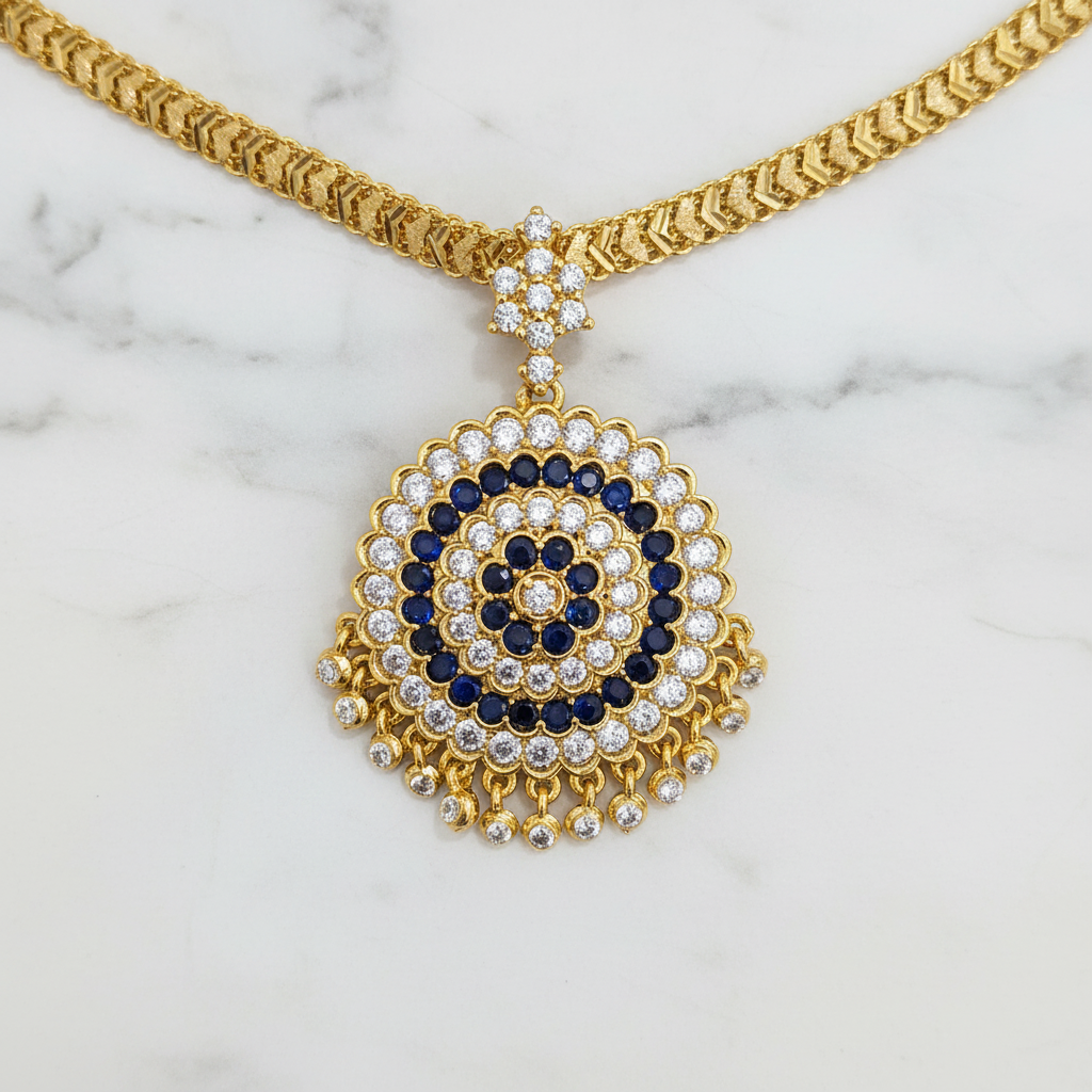 Removable aatil locket with diamond cut chain. Not 916 gold