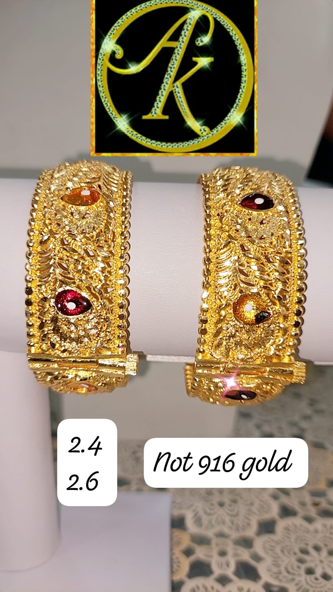 1 pair of bombay design bangles not 916 gold