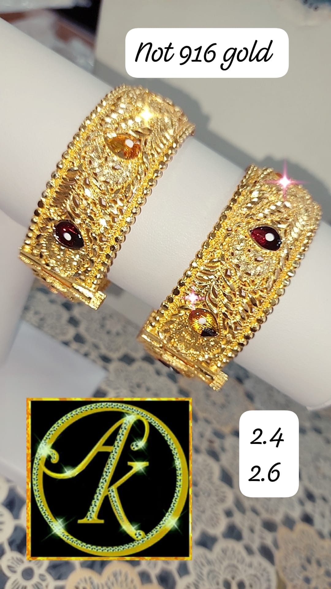 1 pair of bombay design bangles not 916 gold