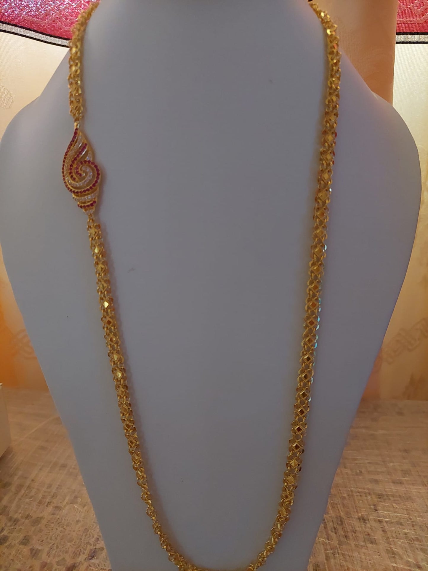 Sangu mugappu chain not 916 gold