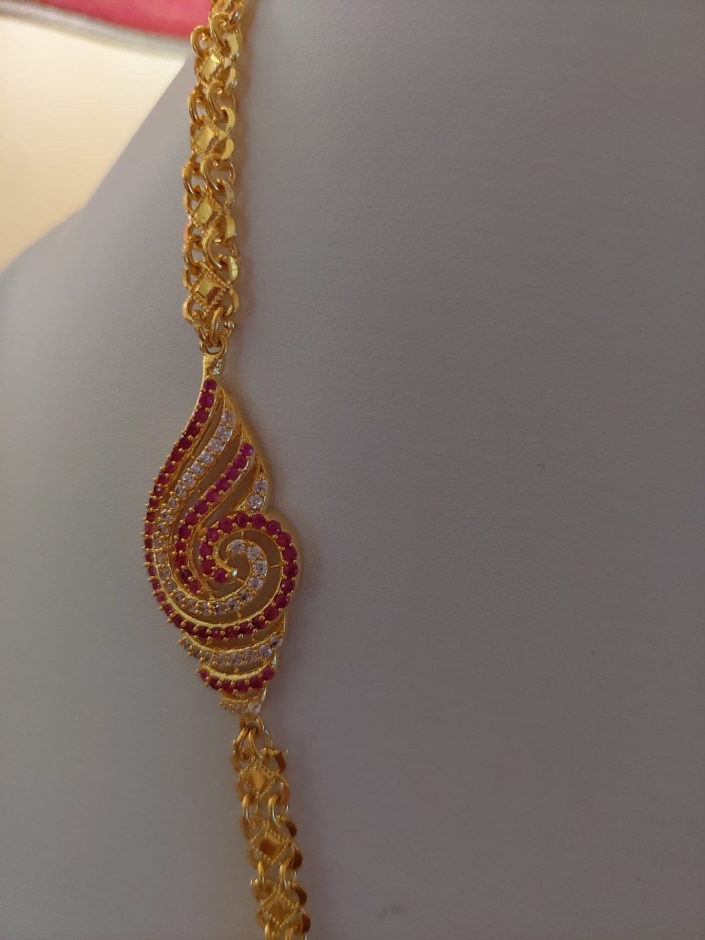 Sangu mugappu chain not 916 gold