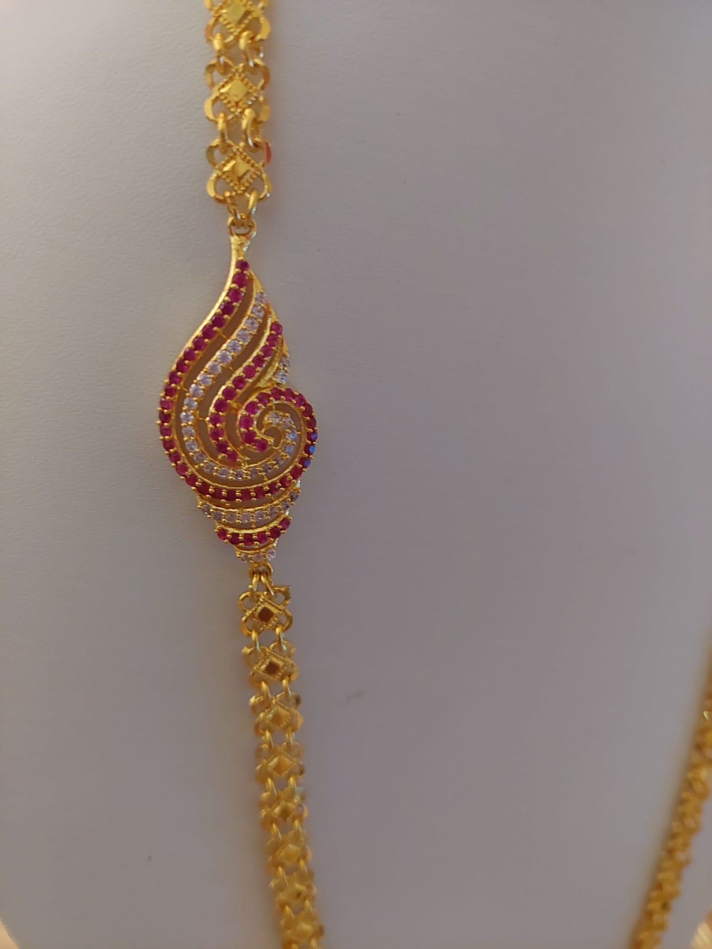 Sangu mugappu chain not 916 gold