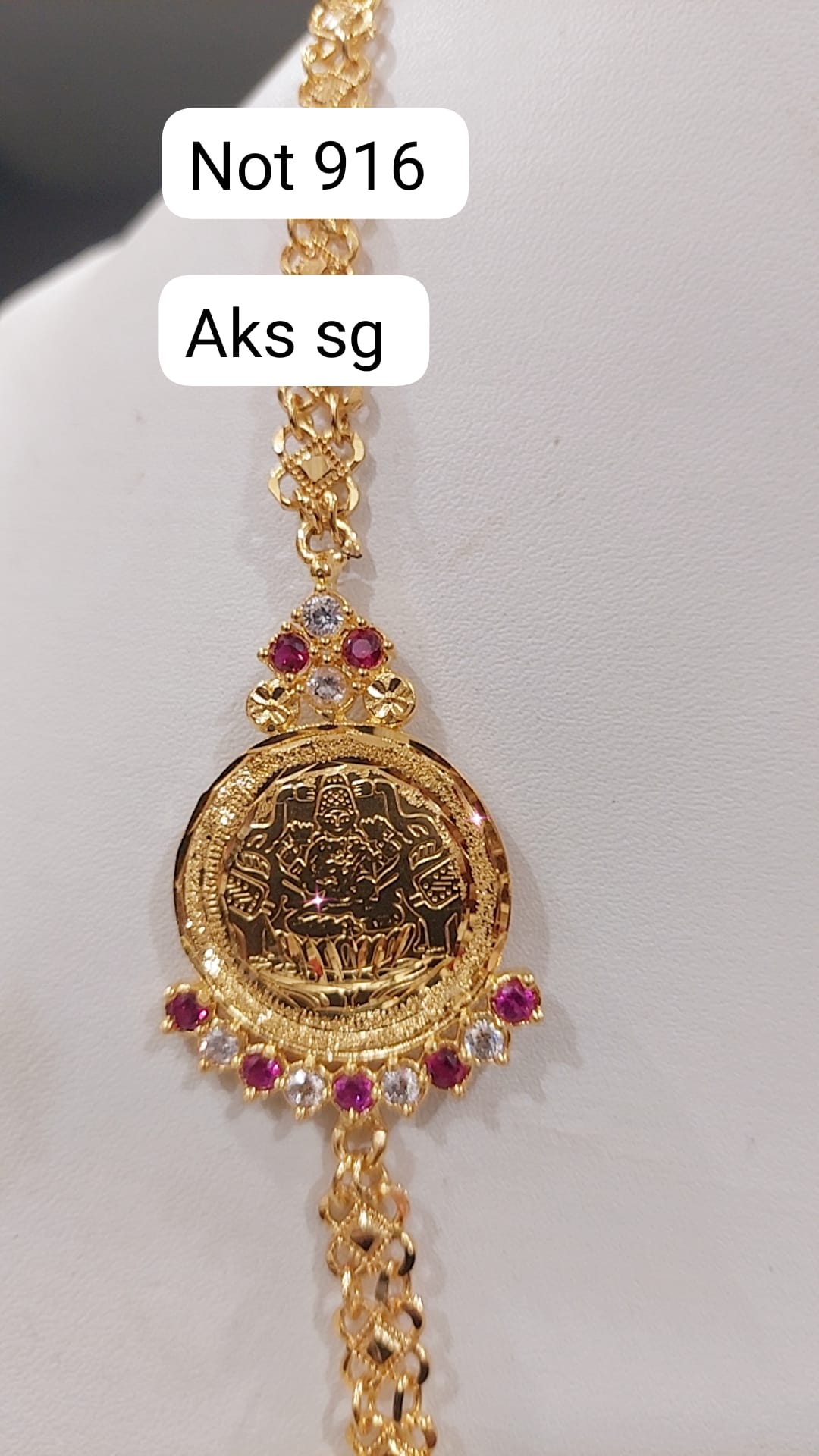 Mahalakshimi mugappu chain code 621 not 916 gold. Function wear type of jewellery