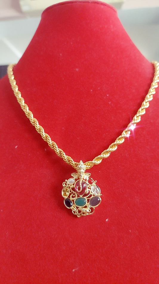 Rope chain with ganesha locket