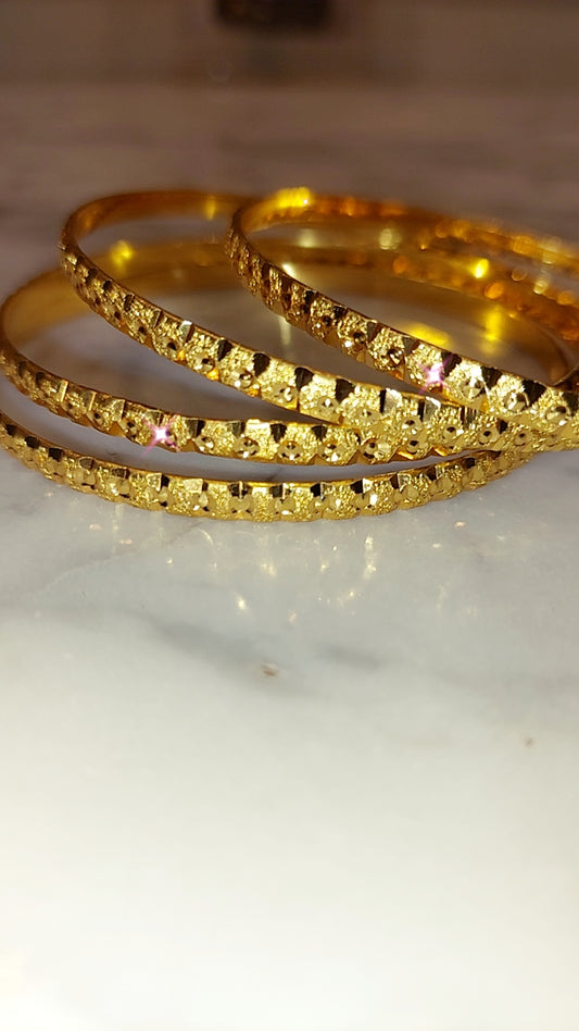 4 pieces Bangles not 916 gold. Code 238A. Daily wear.