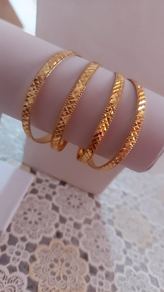 D73 4 PC bangles not 916 gold