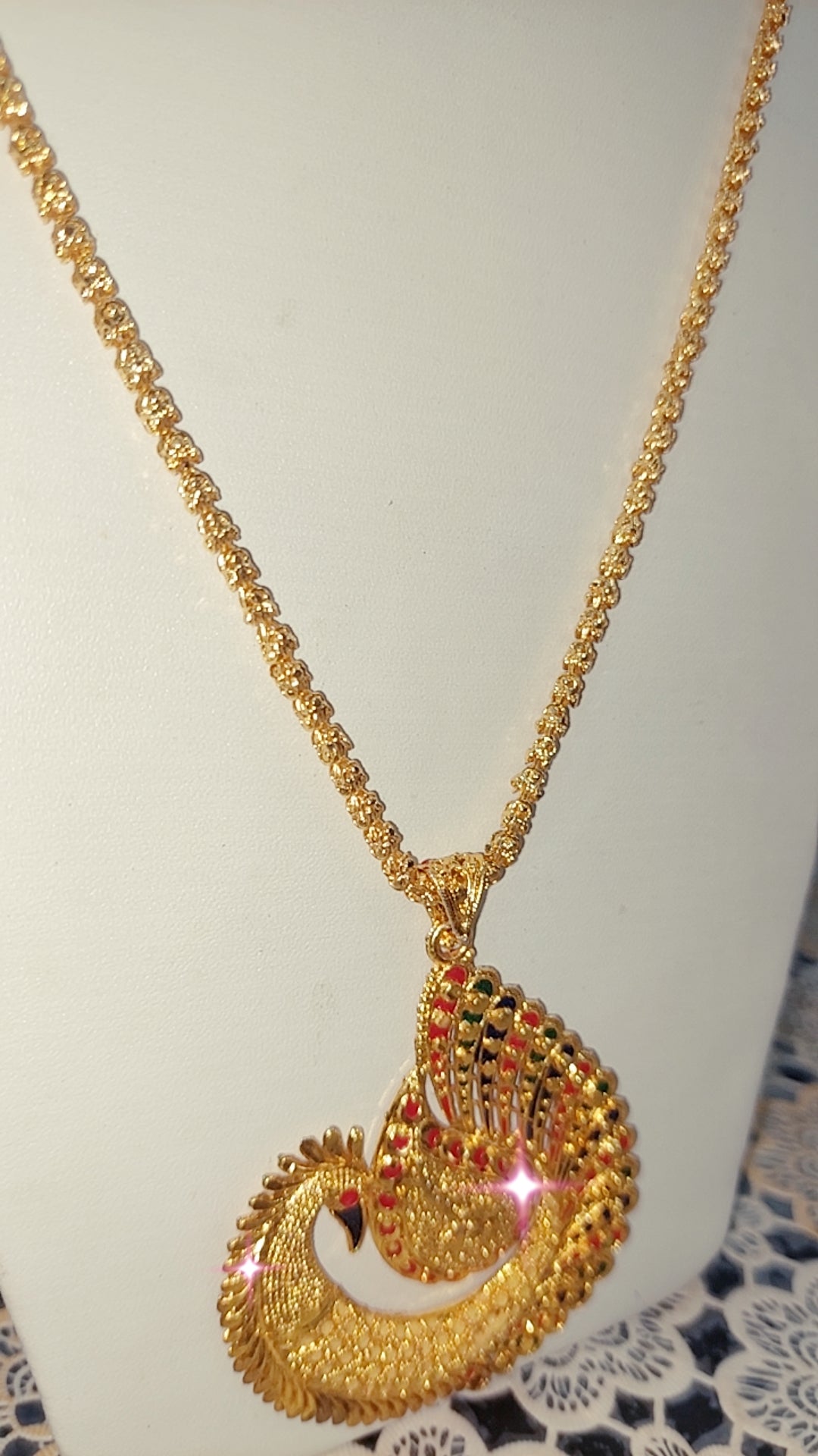 28 inches criz chain with locket