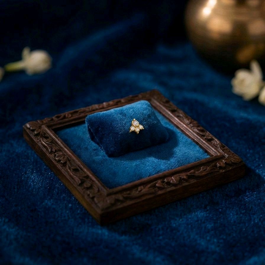 3 small stone flower pattern daily wear nosepin. Indian screw type. NOT 916. Code s090