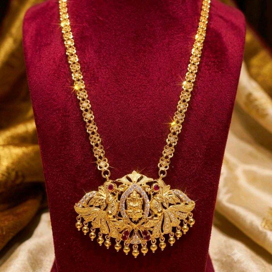 28 inches Mahalakshimi pendent chain. Not 916 gold. Function wear type of jewellery. Code M01