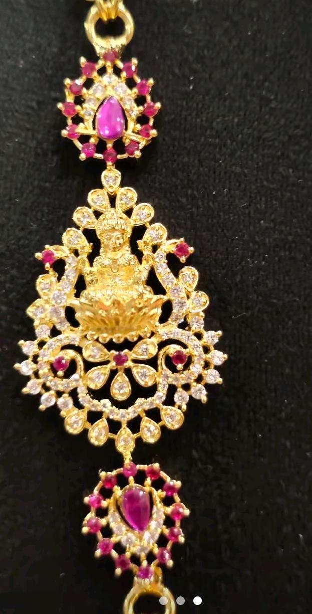 29 inches Mahalakshimi functionwear brooch chain. Not 916 gold. Code M89