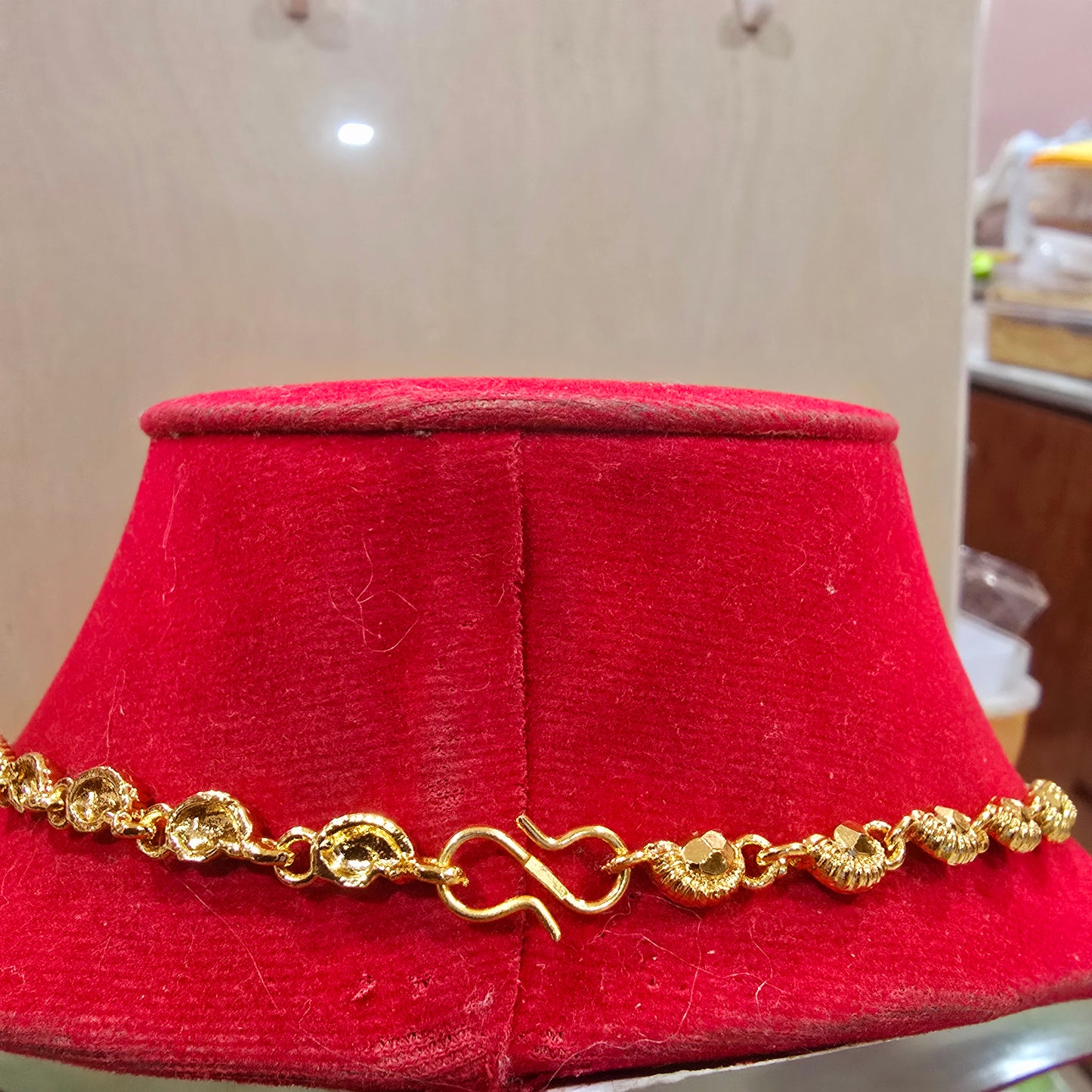 Paruppu chain with love locket