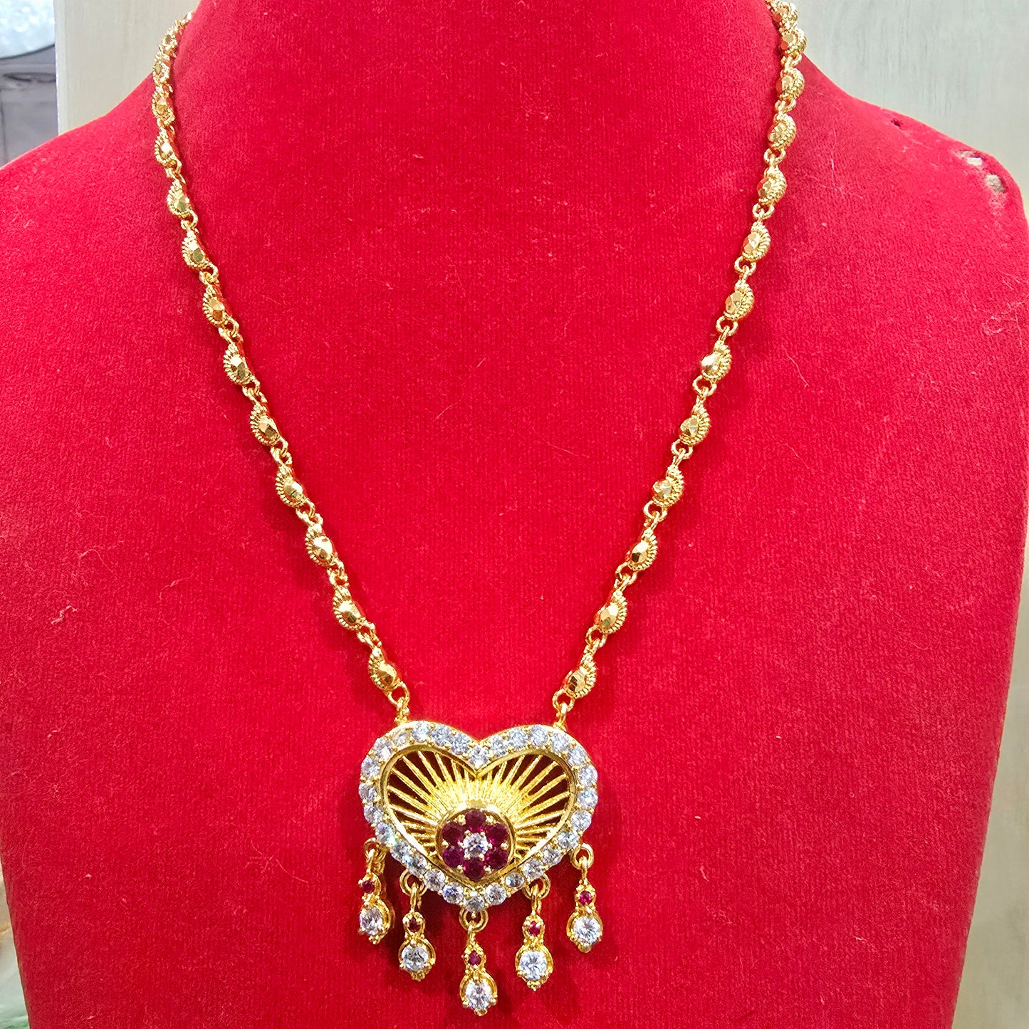 Paruppu chain with love locket