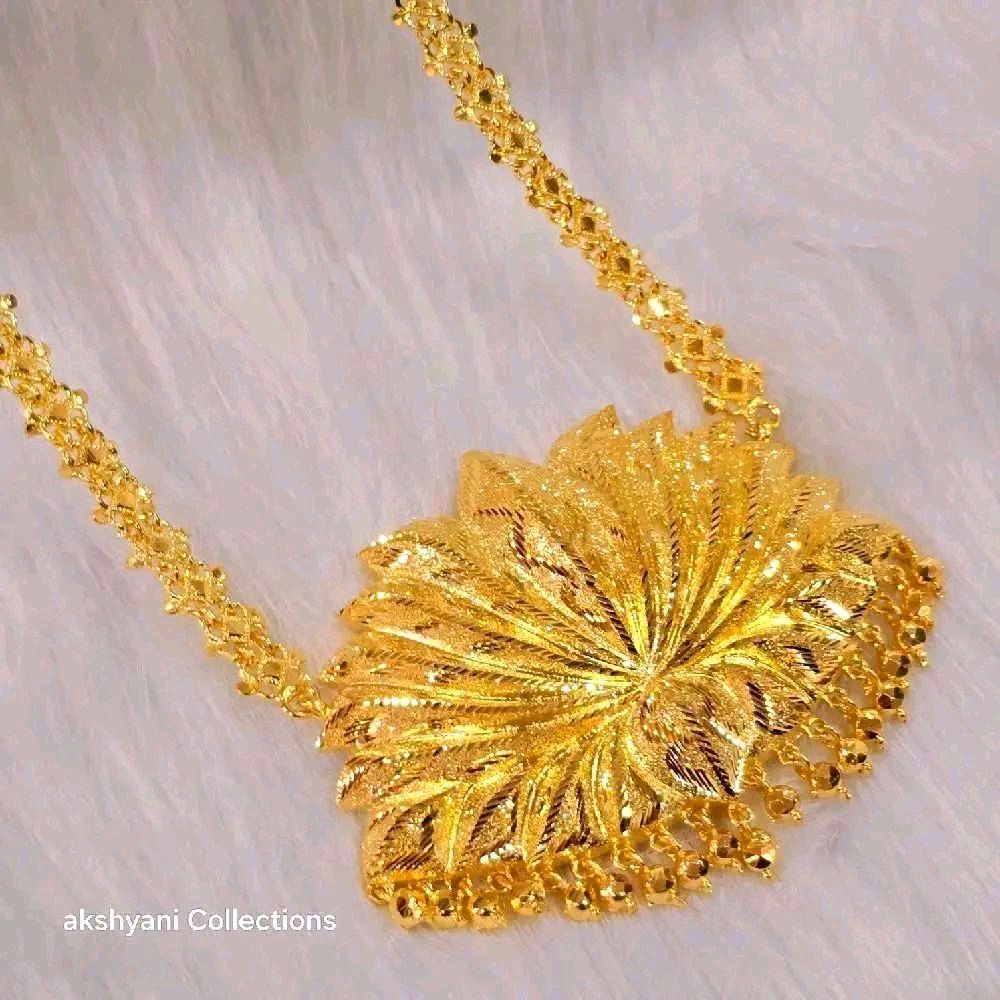 28 inches lotus pendent chain with Diamontelle work encrusted perfectly