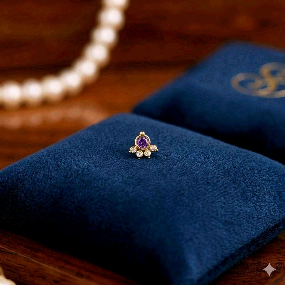 Medium size 3 stone flower nosepin. CODE 801. Colours available. Indian screw type